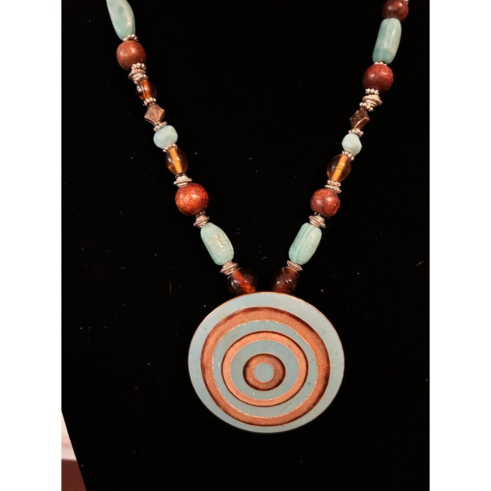 Turquoise - Picture 3 of 9